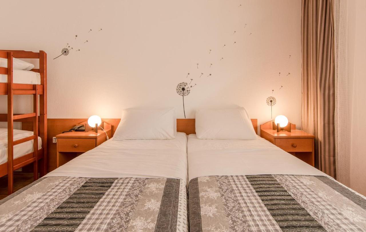 Hotel Barba Starigrad Paklenica Exterior photo